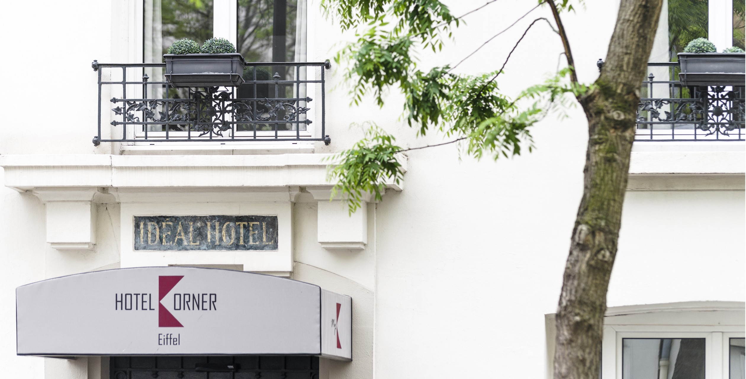 فندق كورنر إيفل