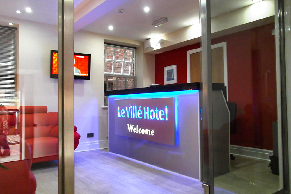 فندق لي فيللي