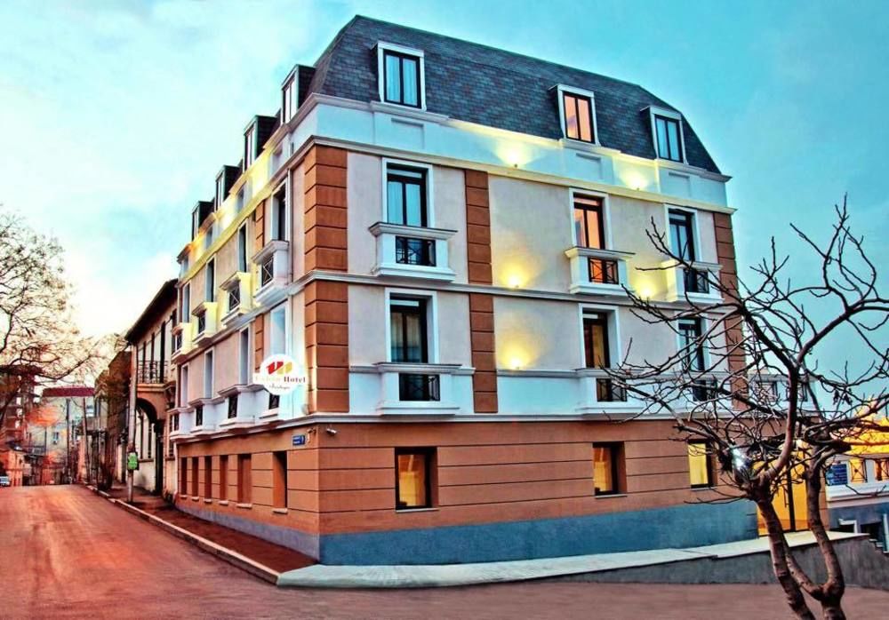 Urban Boutique Hotel