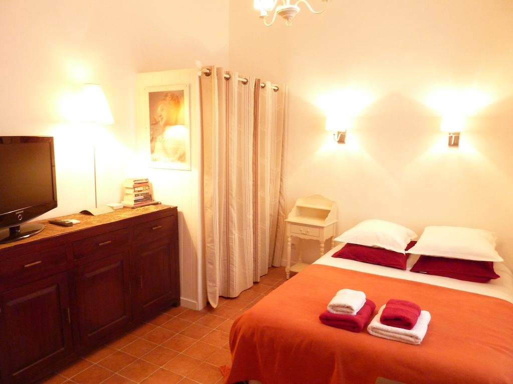 ستوديوز فلوريال