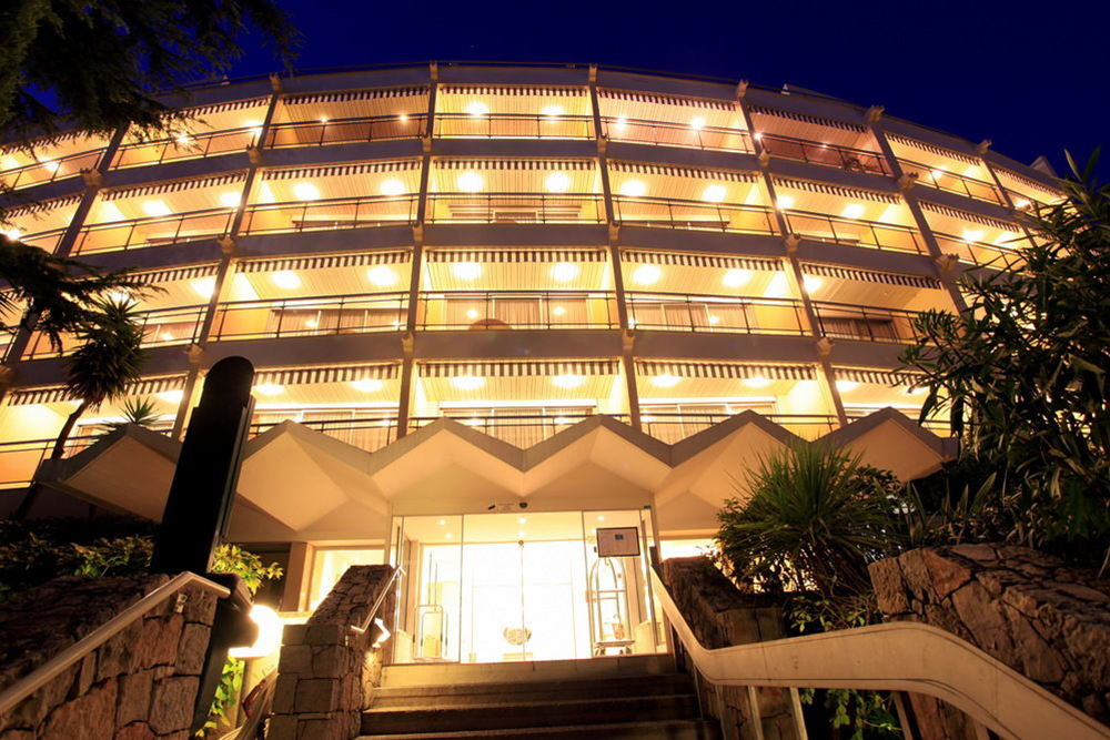 ريزيدانس لو ميرادو