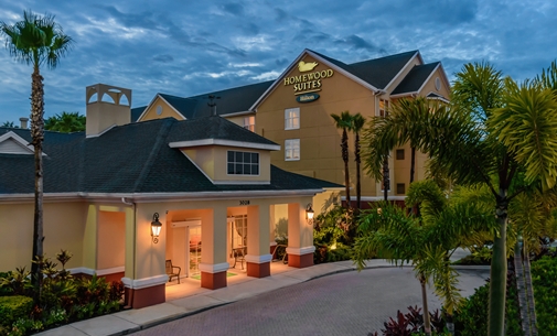 هوموود سويتس باي هيلتون أورلاندو - يو سي أف إيريا