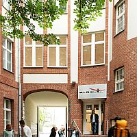 نزل أول إن برلين