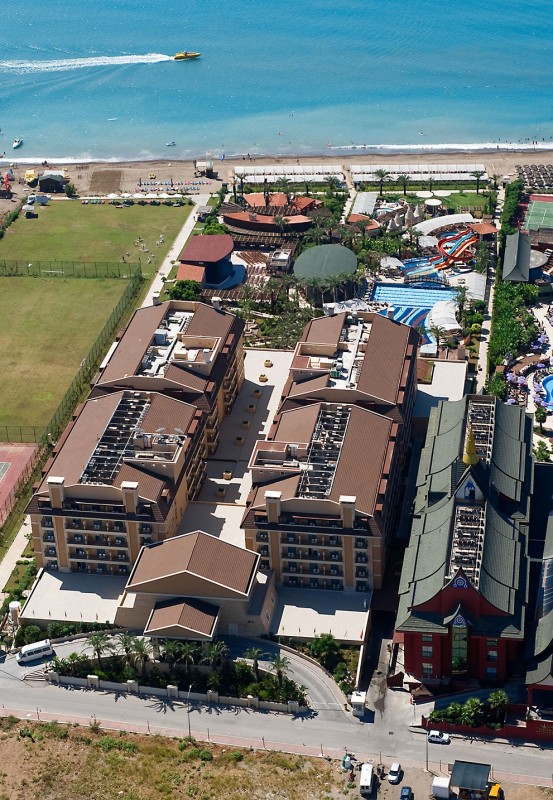 منتجع وسبا كريستال فاميلي