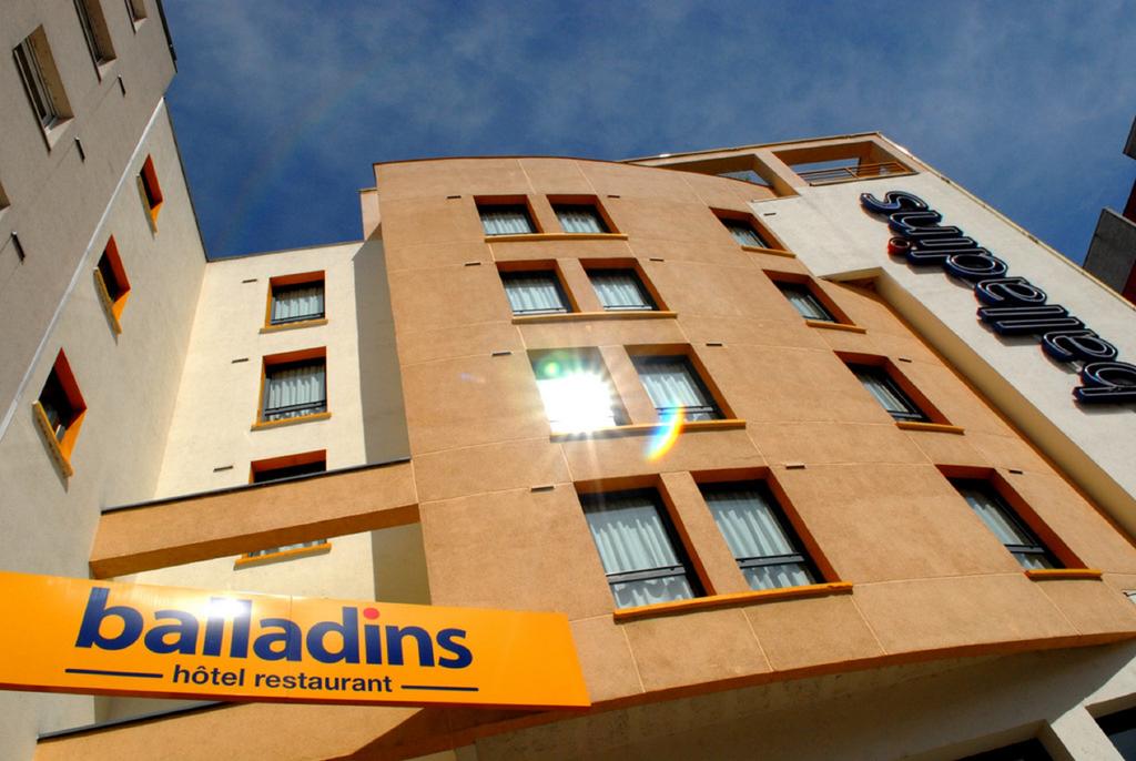 فندق بالادين أنيسي كران - جيريير