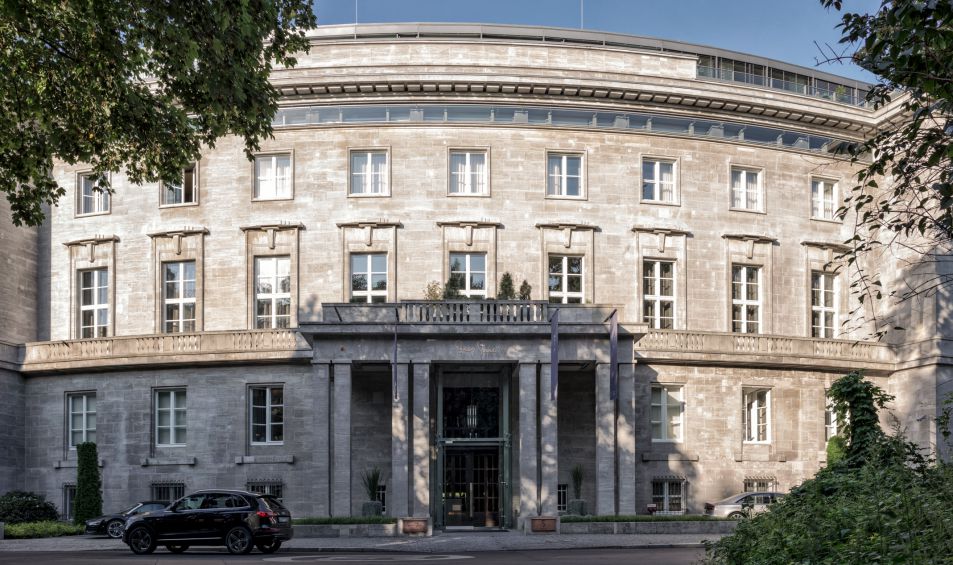 فندق دز إستيو